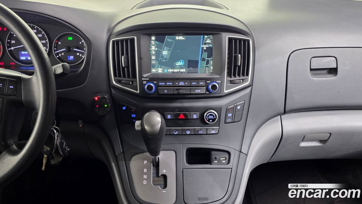 Hyundai Starex 2019