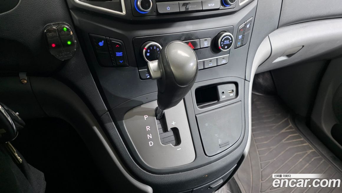 Hyundai Starex 2019