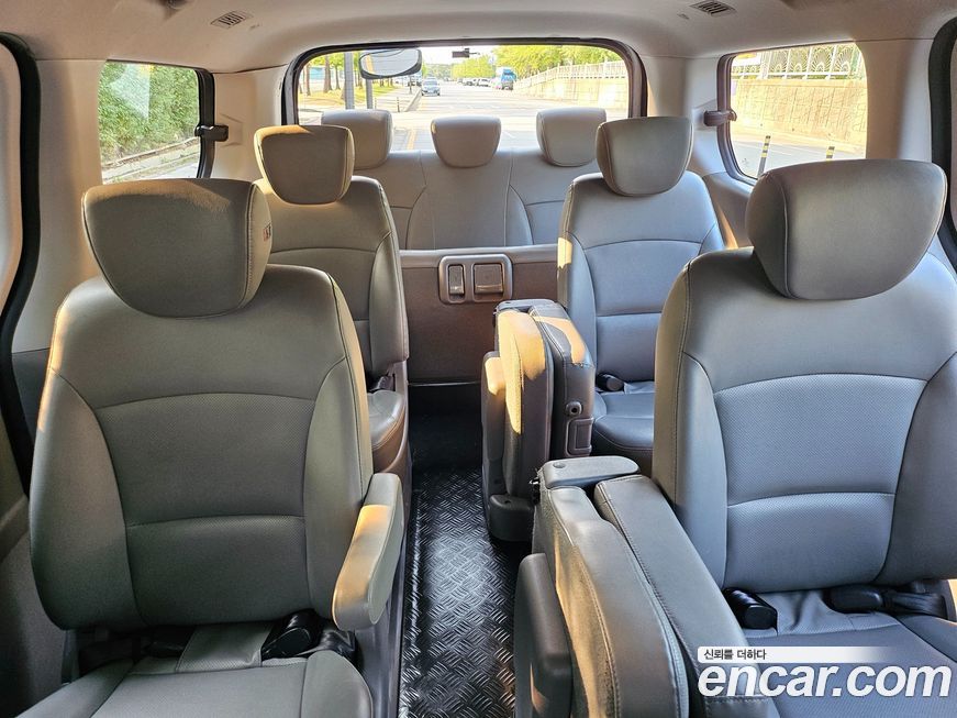 Hyundai Starex 2019
