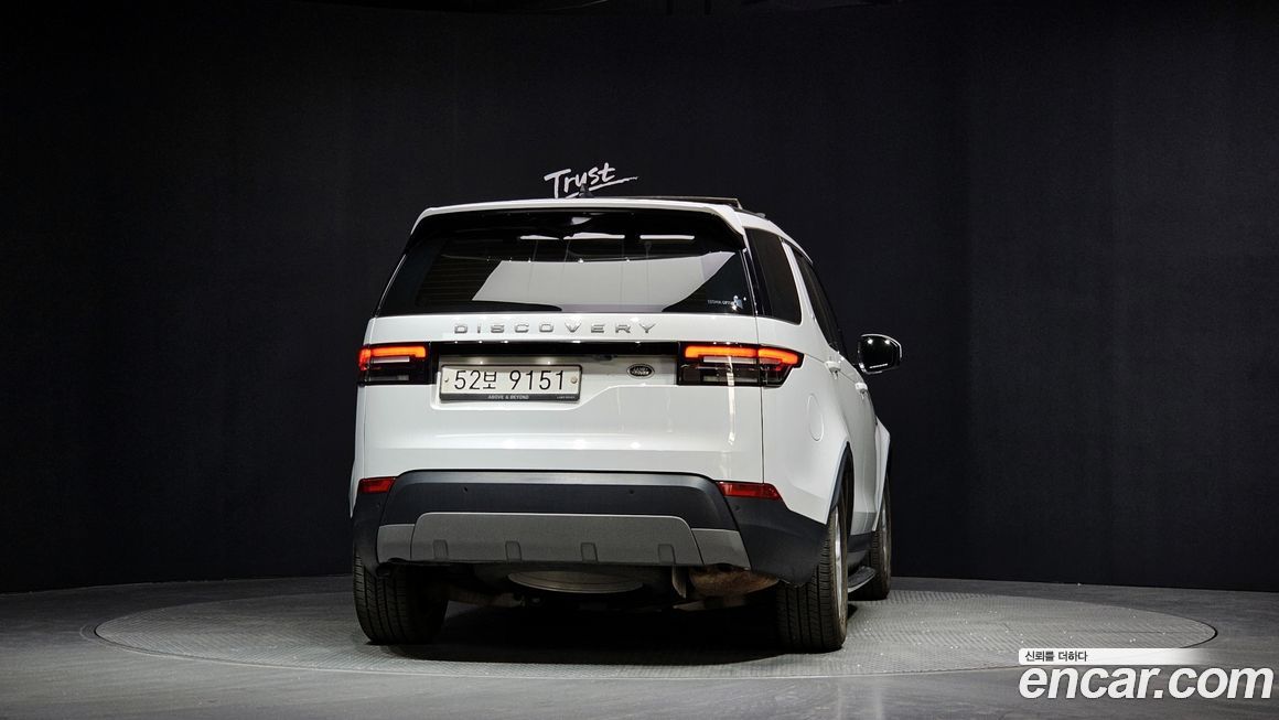 Land Rover Discovery 2018