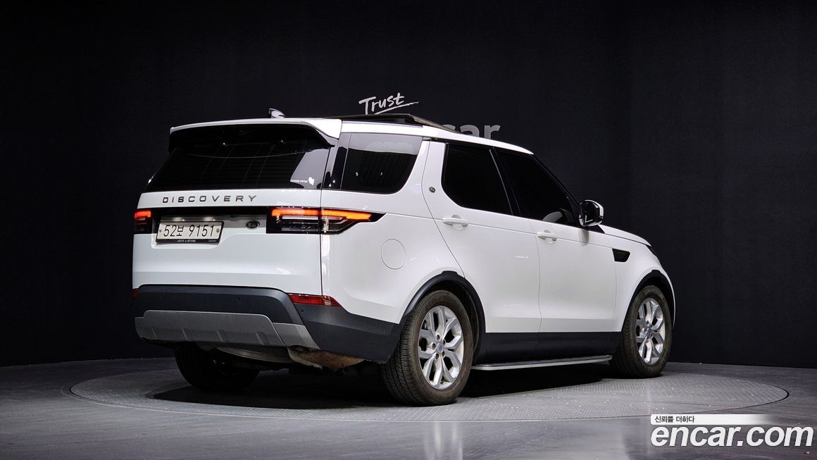 Land Rover Discovery 2018