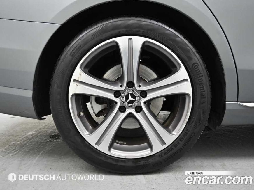 Mercedes-Benz E-Class 2019