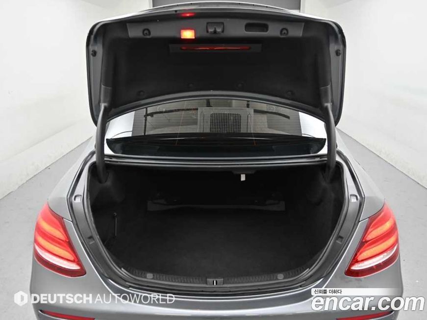 Mercedes-Benz E-Class 2019