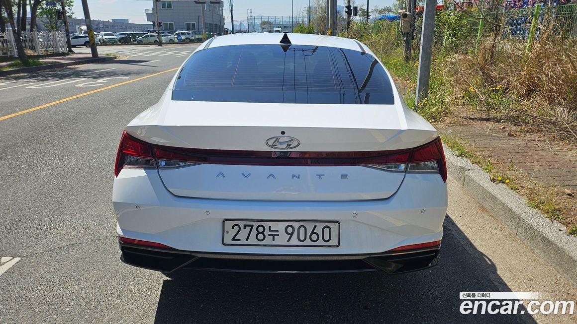 Hyundai AVANTE 2022