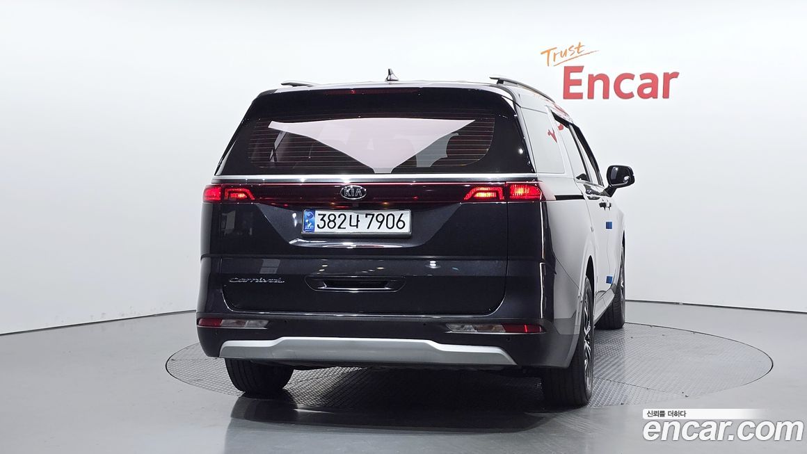 Kia Canival 2021