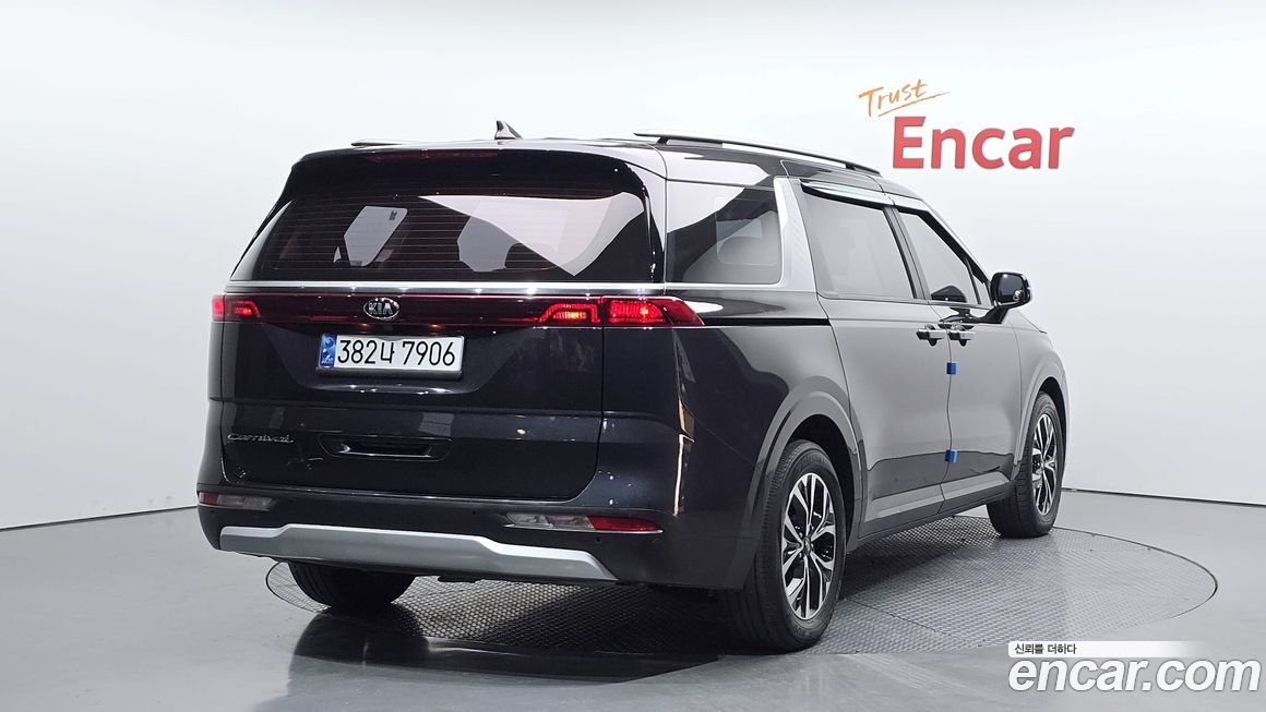 Kia Canival 2021