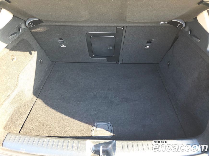 Mercedes-Benz GLA-Class 2019