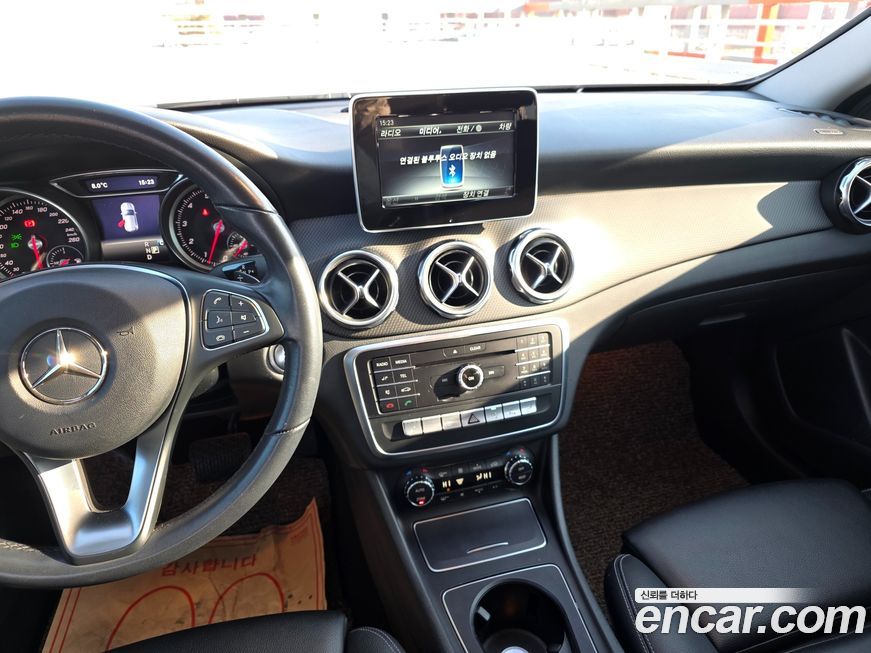 Mercedes-Benz GLA-Class 2019