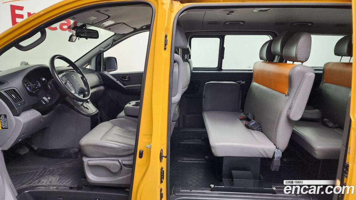 Hyundai Starex 2019
