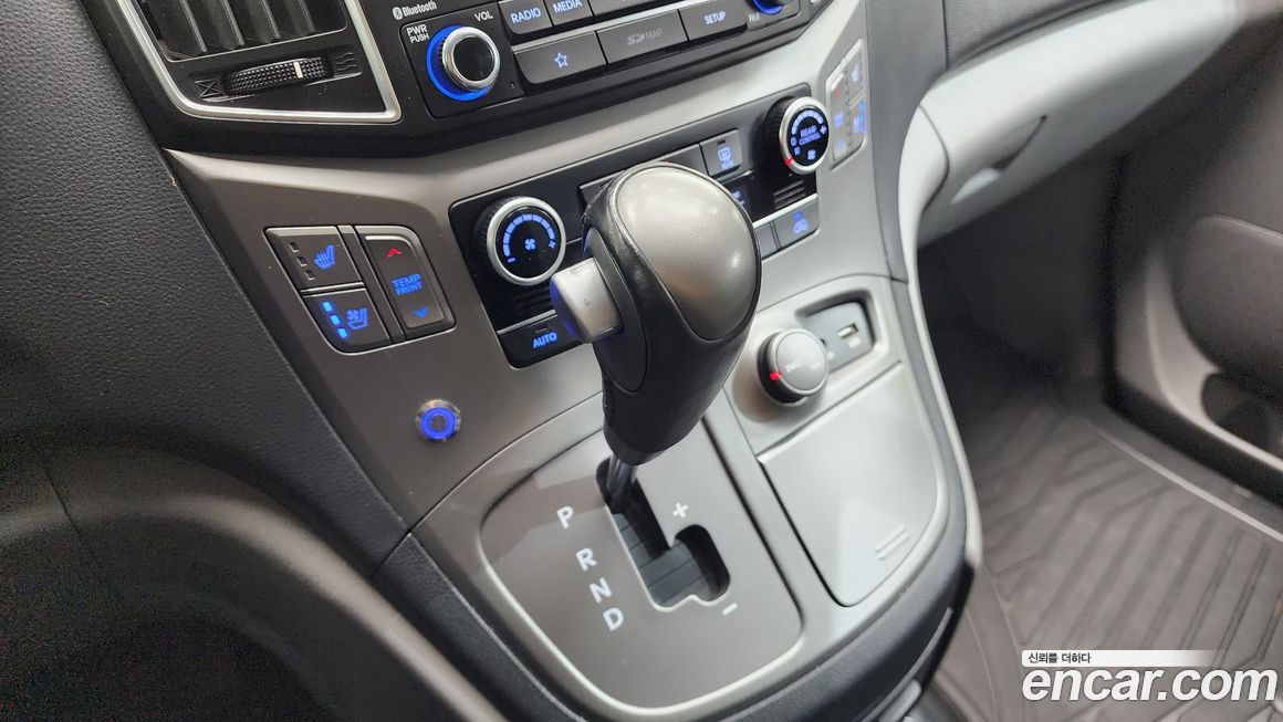 Hyundai Starex 2019