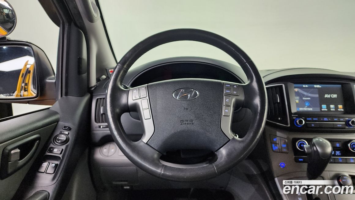 Hyundai Starex 2019