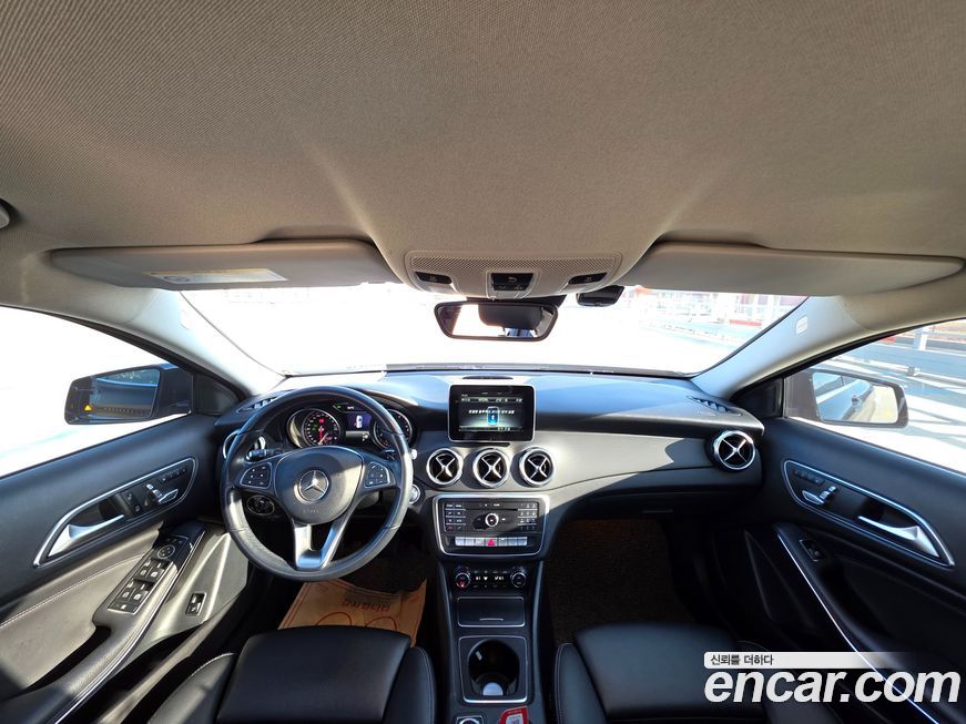 Mercedes-Benz GLA-Class 2019