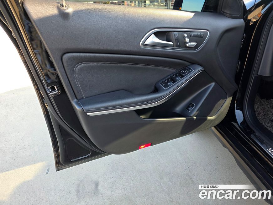 Mercedes-Benz GLA-Class 2019