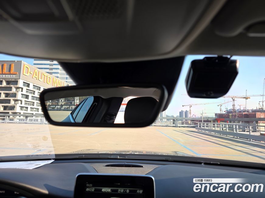 Mercedes-Benz GLA-Class 2019