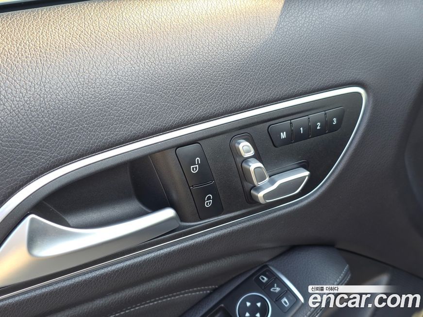 Mercedes-Benz GLA-Class 2019