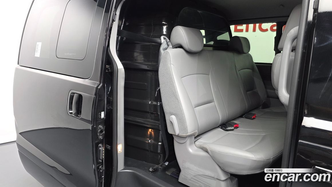 Hyundai Starex 2021