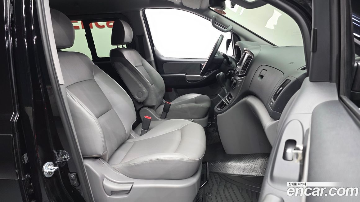 Hyundai Starex 2021