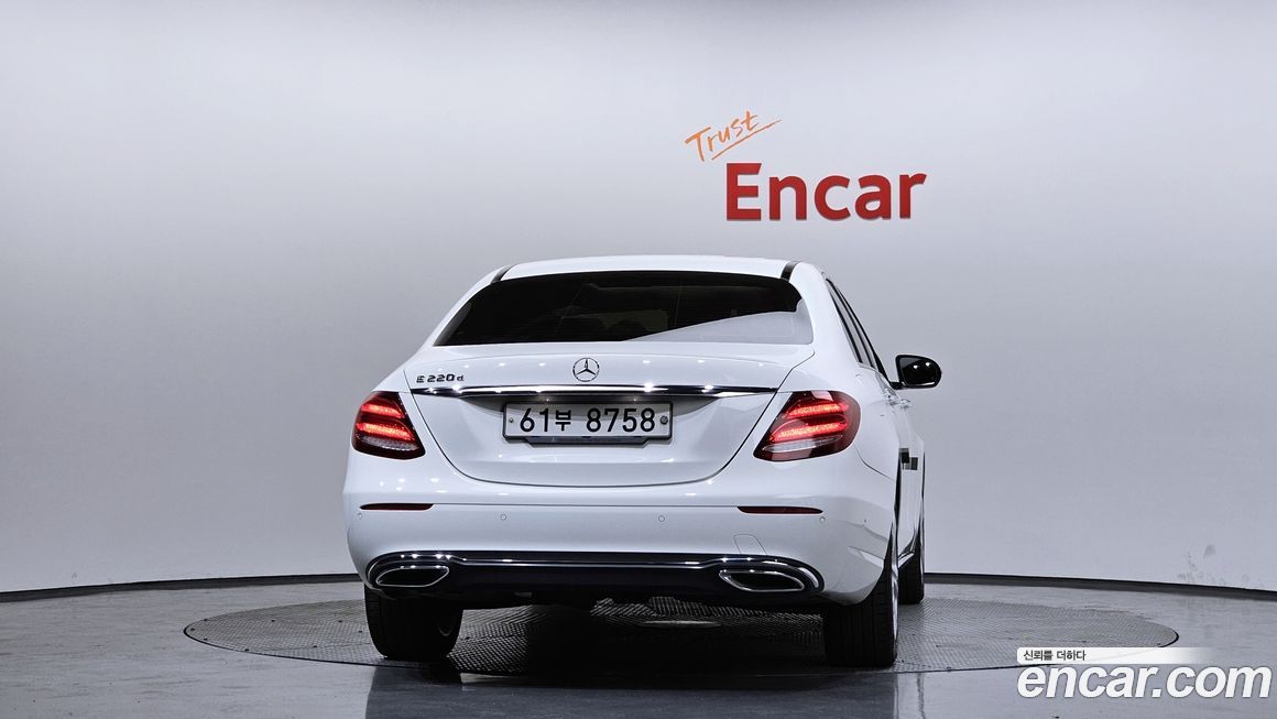 Mercedes-Benz E-Class 2017