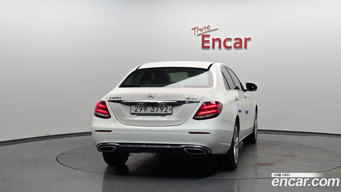 Mercedes-Benz E-Class 2018