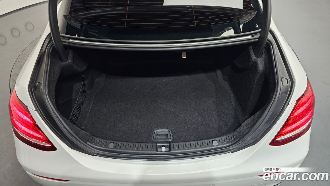 Mercedes-Benz E-Class 2017