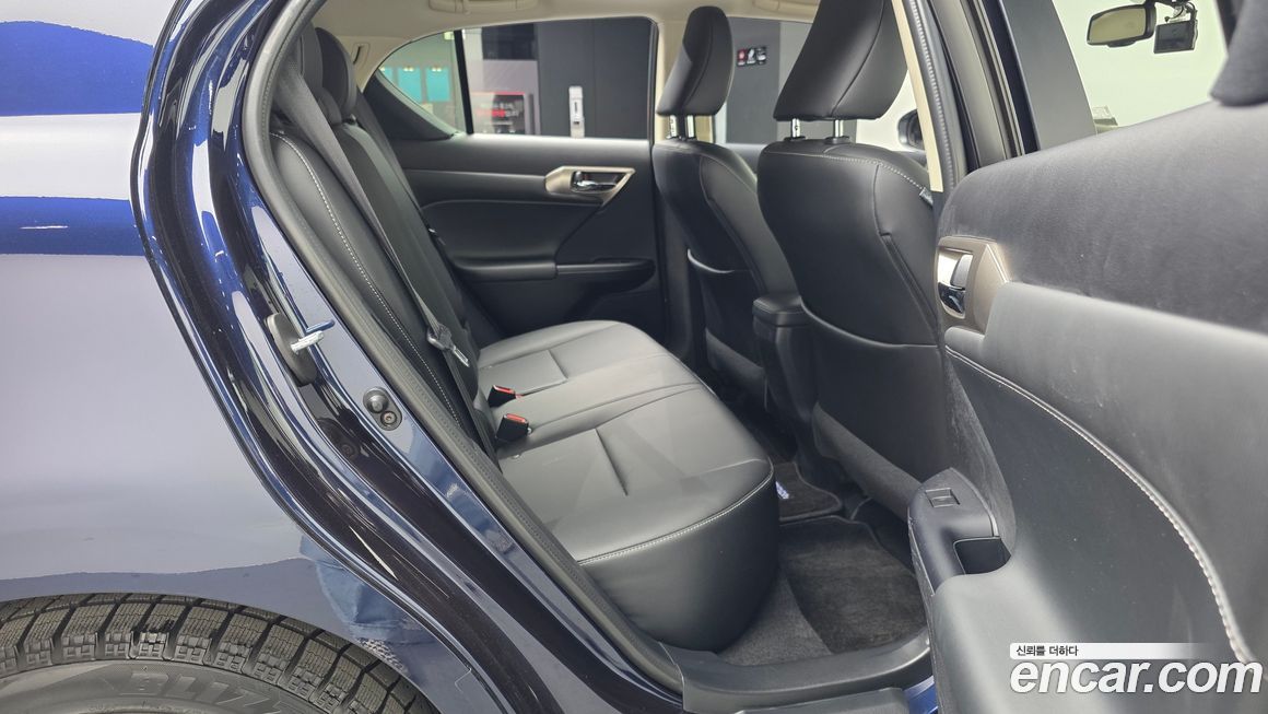 Lexus CT200h 2017