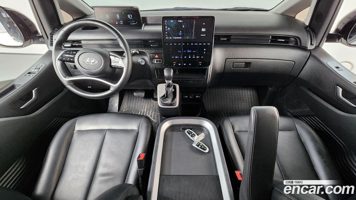 Hyundai Staria 2022