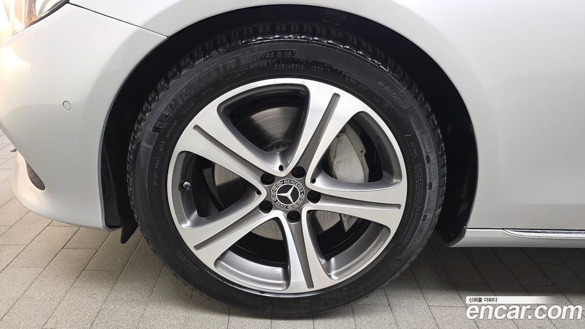 Mercedes-Benz E-Class 2019