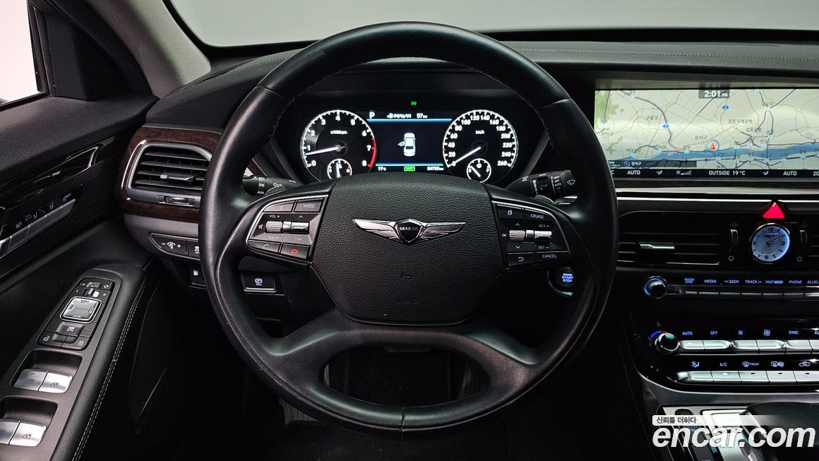 Genesis EQ900 2018