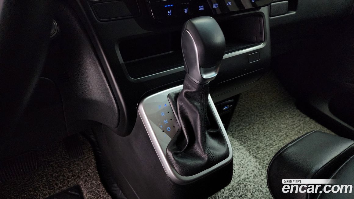Hyundai Staria 2023