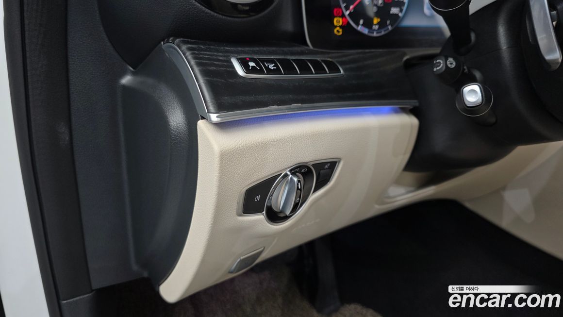 Mercedes-Benz E-Class 2018