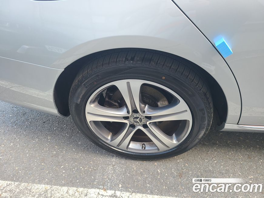 Mercedes-Benz E-Class 2019