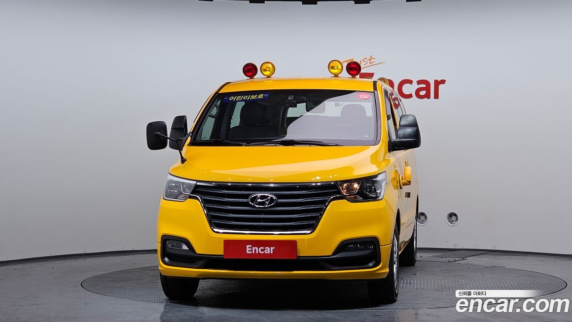 Hyundai Starex 2019