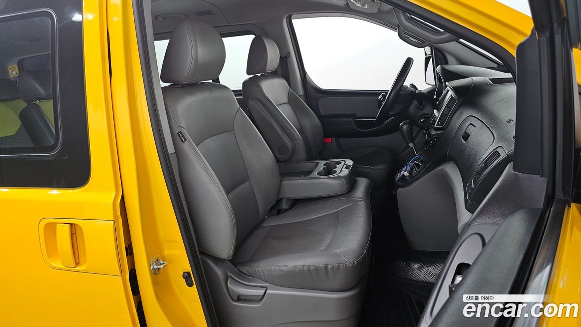 Hyundai Starex 2019