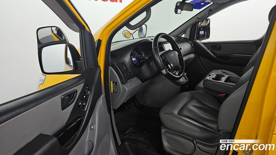 Hyundai Starex 2019