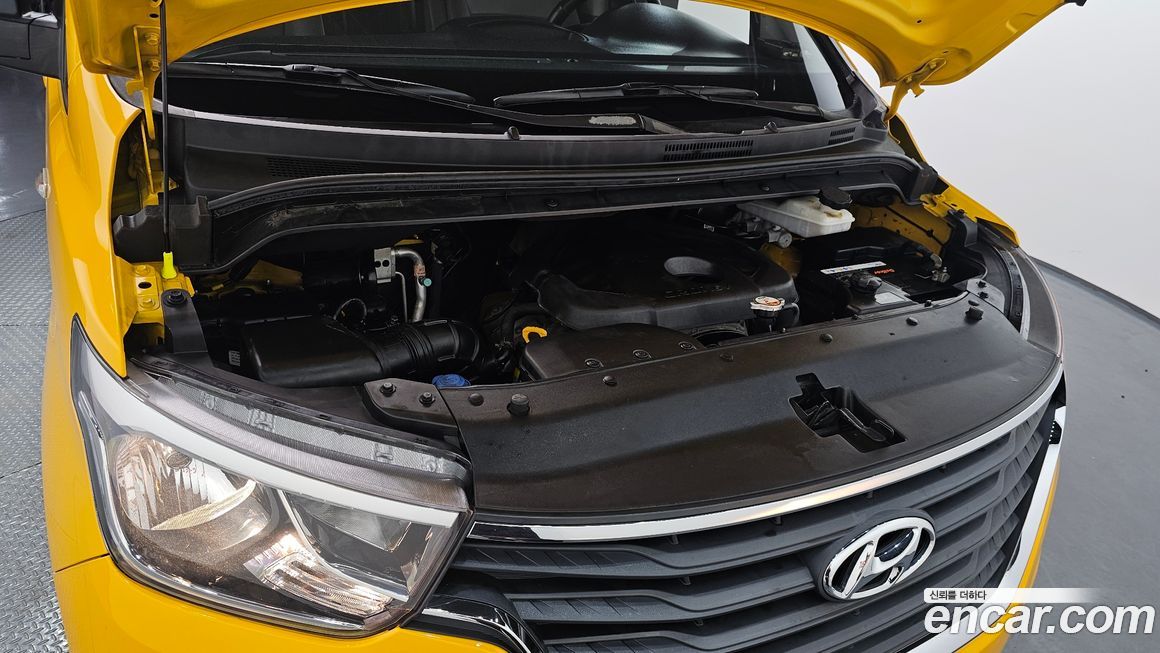 Hyundai Starex 2019