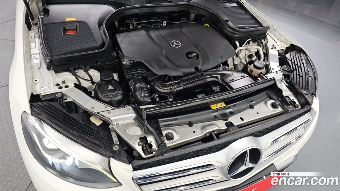 Mercedes-Benz GLC-Class 2016