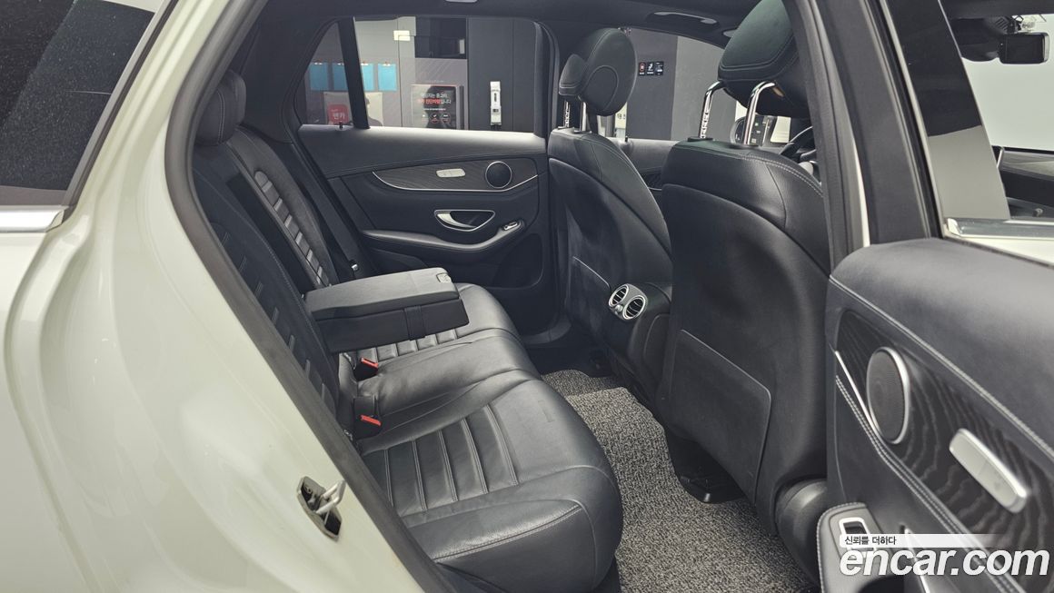 Mercedes-Benz GLC-Class 2016