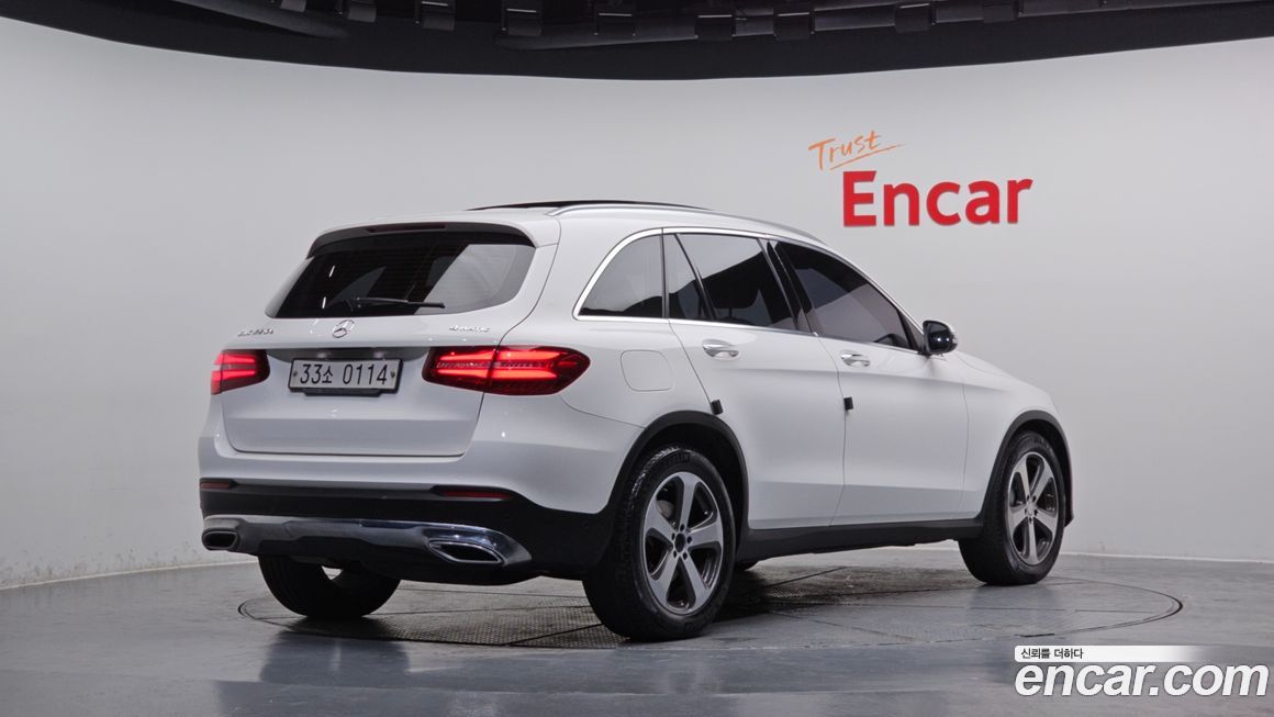 Mercedes-Benz GLC-Class 2016