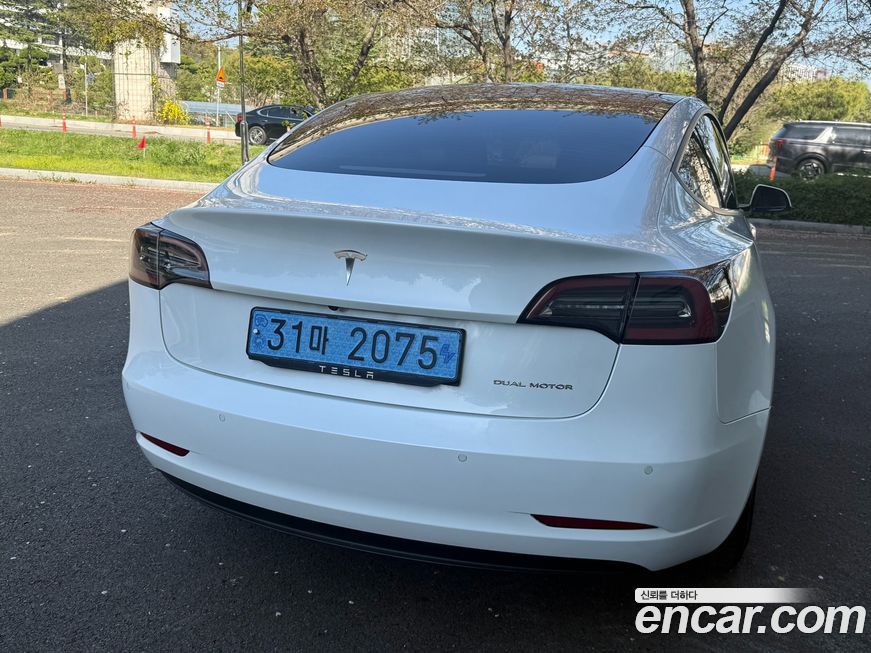 Tesla Model 3 2021
