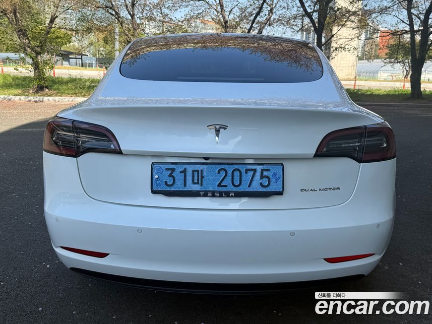 Tesla Model 3 2021