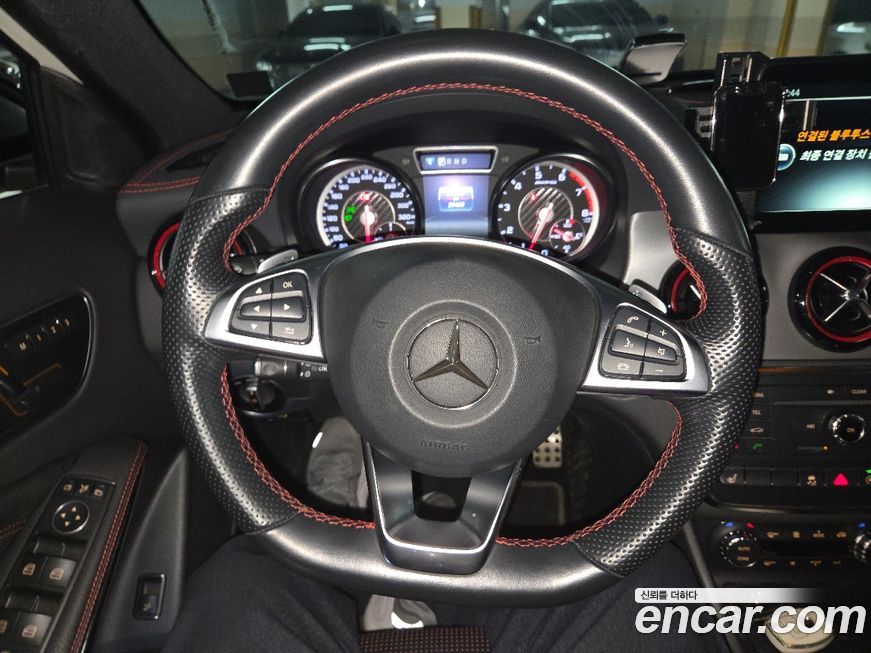 Mercedes-Benz GLA-Class 2017