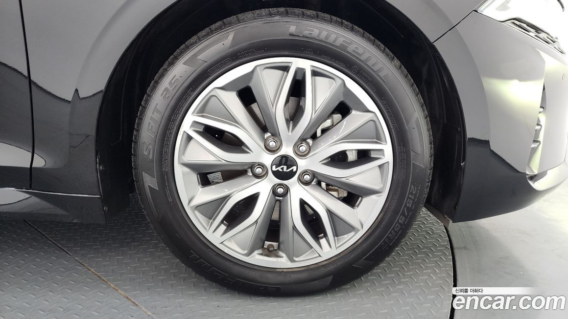 Kia K5 2023