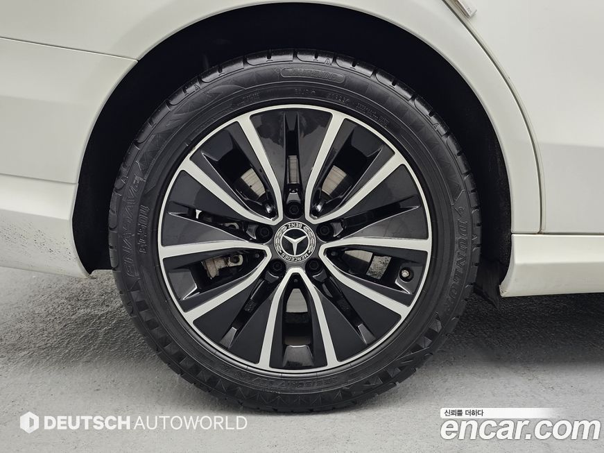 Mercedes-Benz C-Class 2020