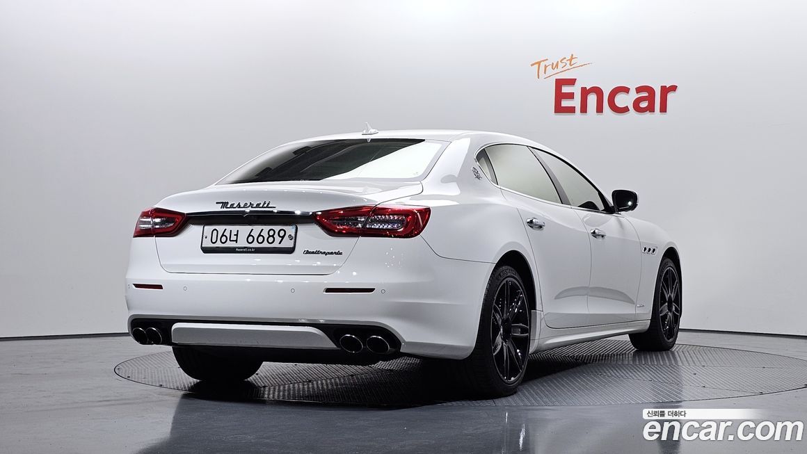 Maserati Quattroporte 2017