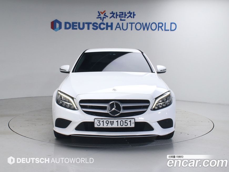 Mercedes-Benz C-Class 2020