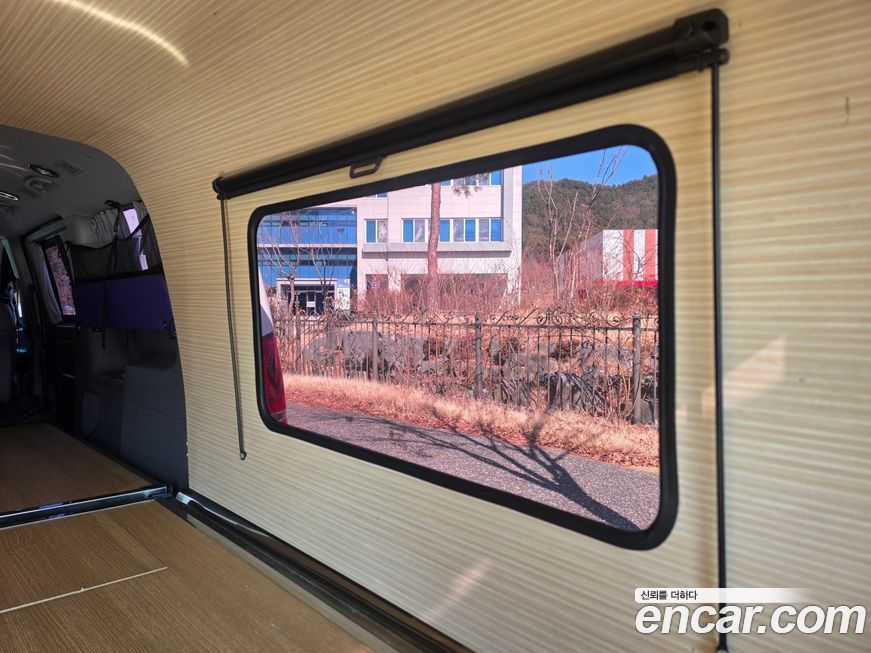 Hyundai Starex 2018