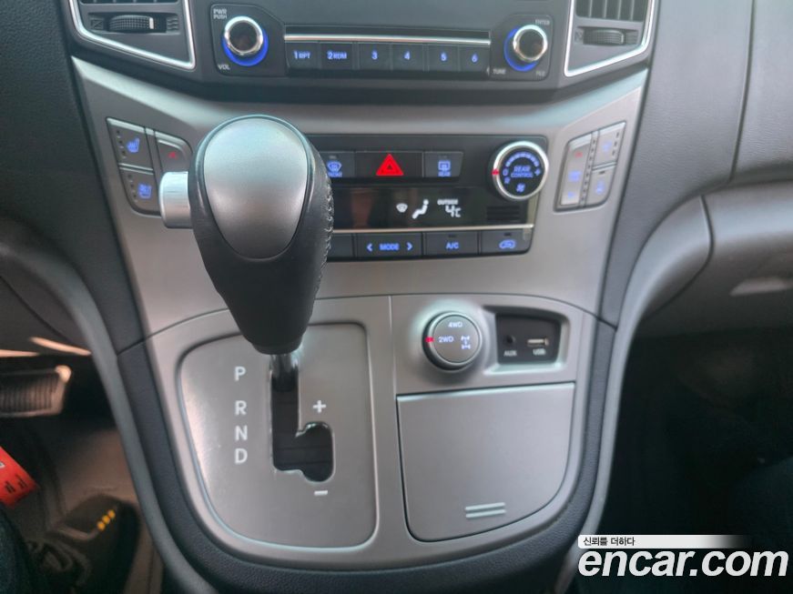 Hyundai Starex 2018