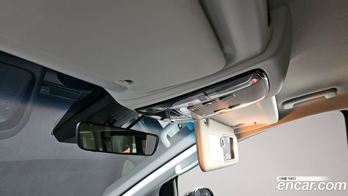 Hyundai Staria 2023
