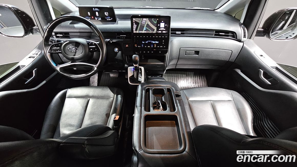 Hyundai Staria 2023