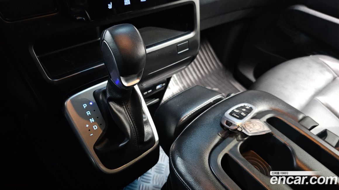 Hyundai Staria 2023